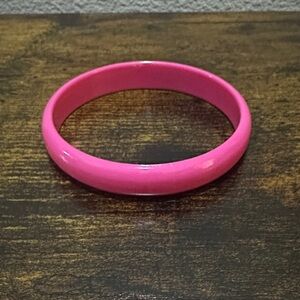 Vibrant Vintage Pink Bangle Bracelet